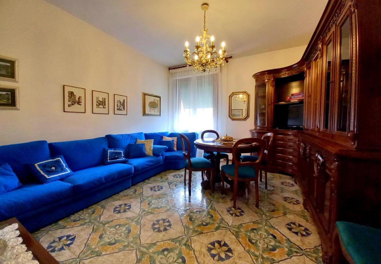 Apartamento Bebe Apartment, *